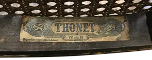Estampille Thonet