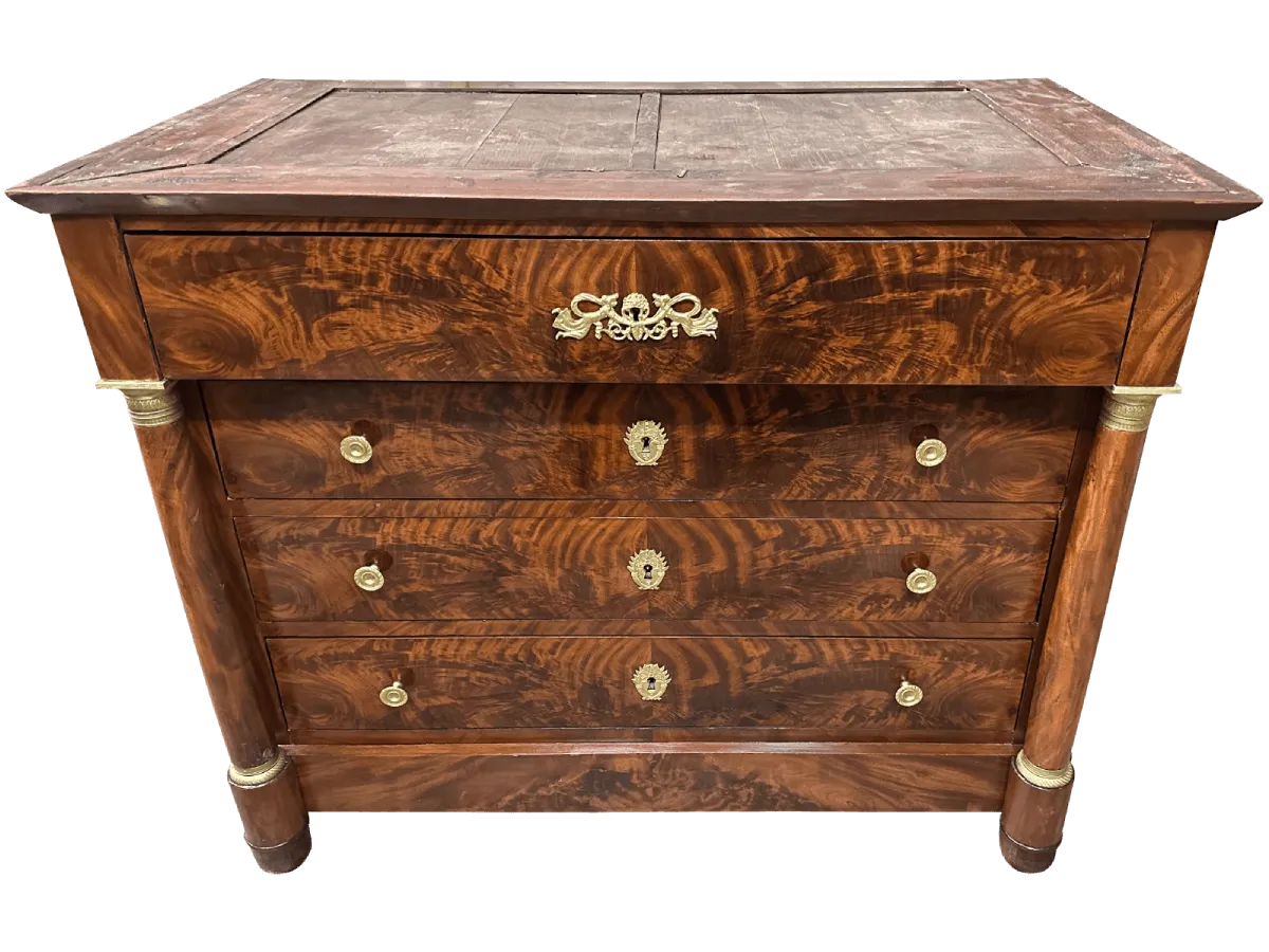 Après restauration. Commode Empire Après restauration. Restauration à Paris - Vincennes d'une commode Empire