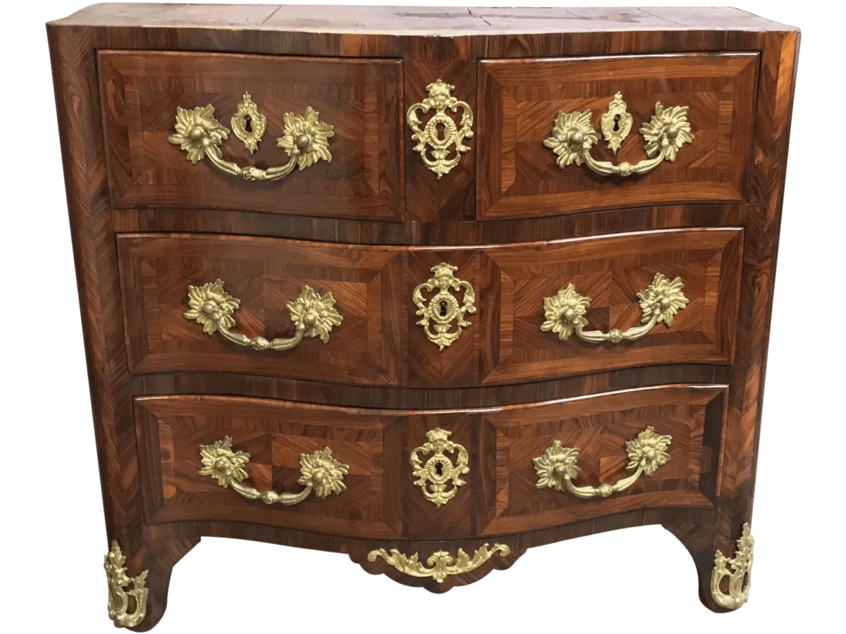 Après restauration. Commode Louis XIV Après restauration. Restauration à Paris - Vincennes d'une commode Louis XIV