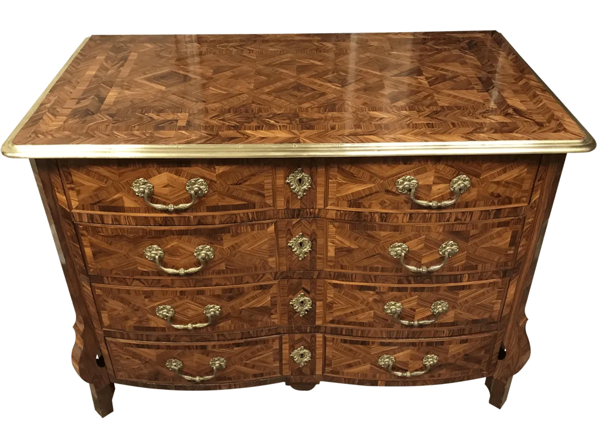 Après restauration. Commode d'époque Louis XIV Après restauration. Restauration à Paris - Vincennes d'une commode d'époque Louis XIV