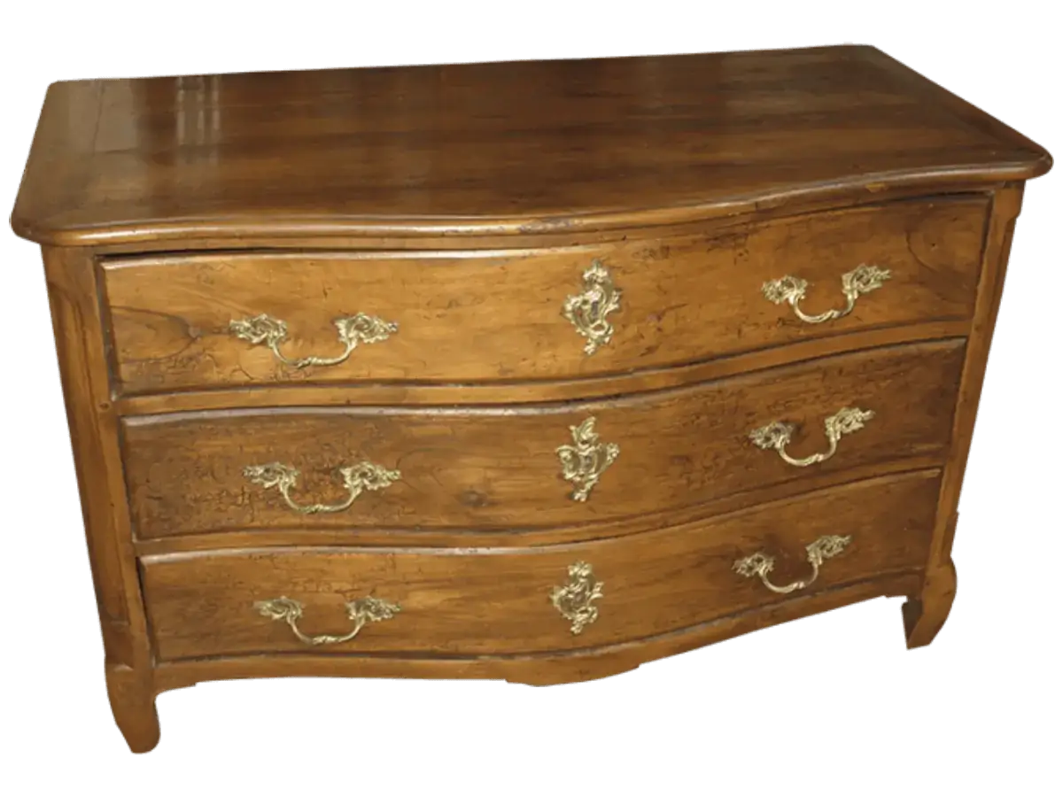 Après restauration. Commode Louis XV Après restauration. Restauration à Paris - Vincennes d'une commode Louis XV