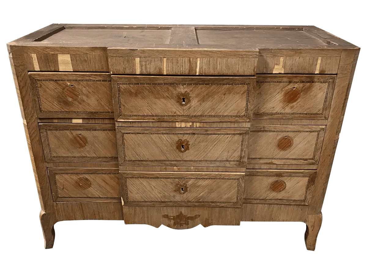 Avant restauration. Commode de style Transition Louis XV - Louis XVI Avant restauration. Restauration à Paris - Vincennes d'une commode de style Transition Louis XV - Louis XVI
