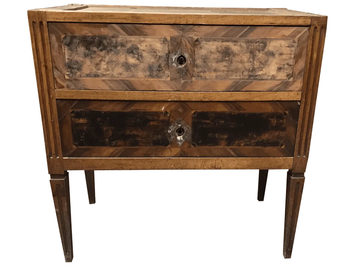 Avant restauration. Commode Louis XVI Avant restauration. Restauration à Paris - Vincennes d'une commode Louis XVI