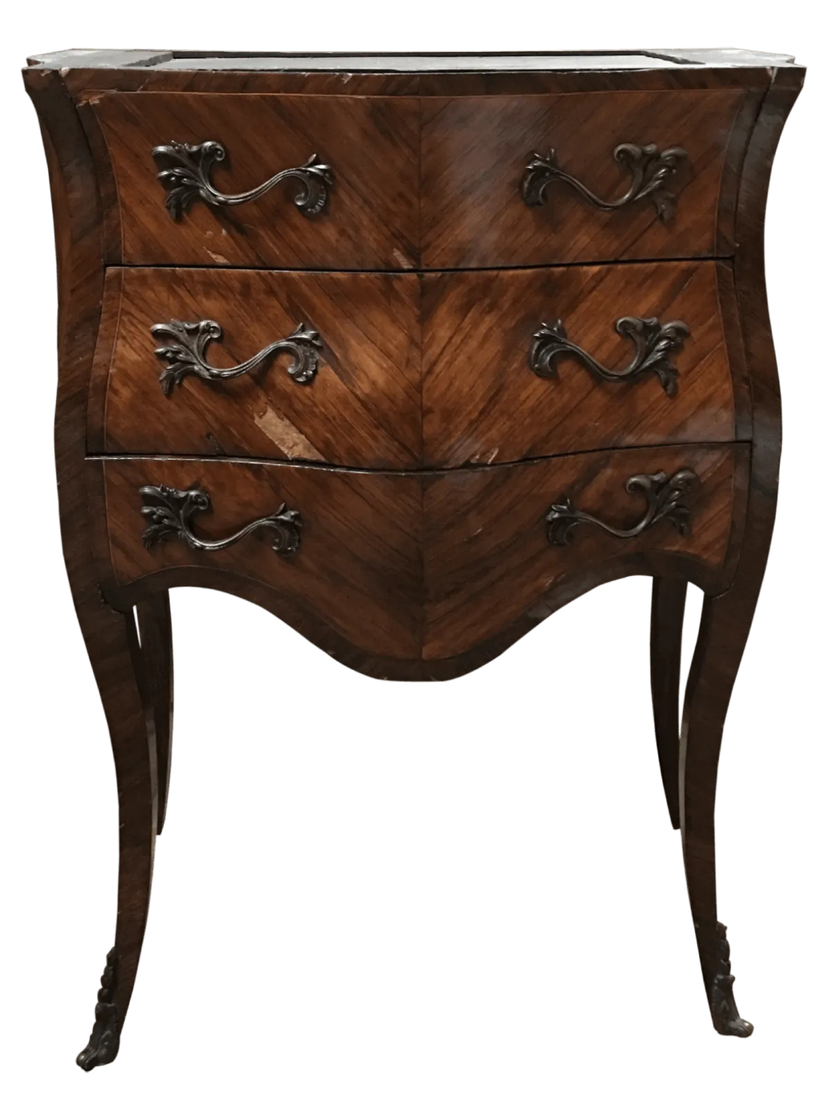 Avant restauration. Commode de style Louis XV Avant restauration. Restauration à Paris - Vincennes d'une commode de style Louis XV